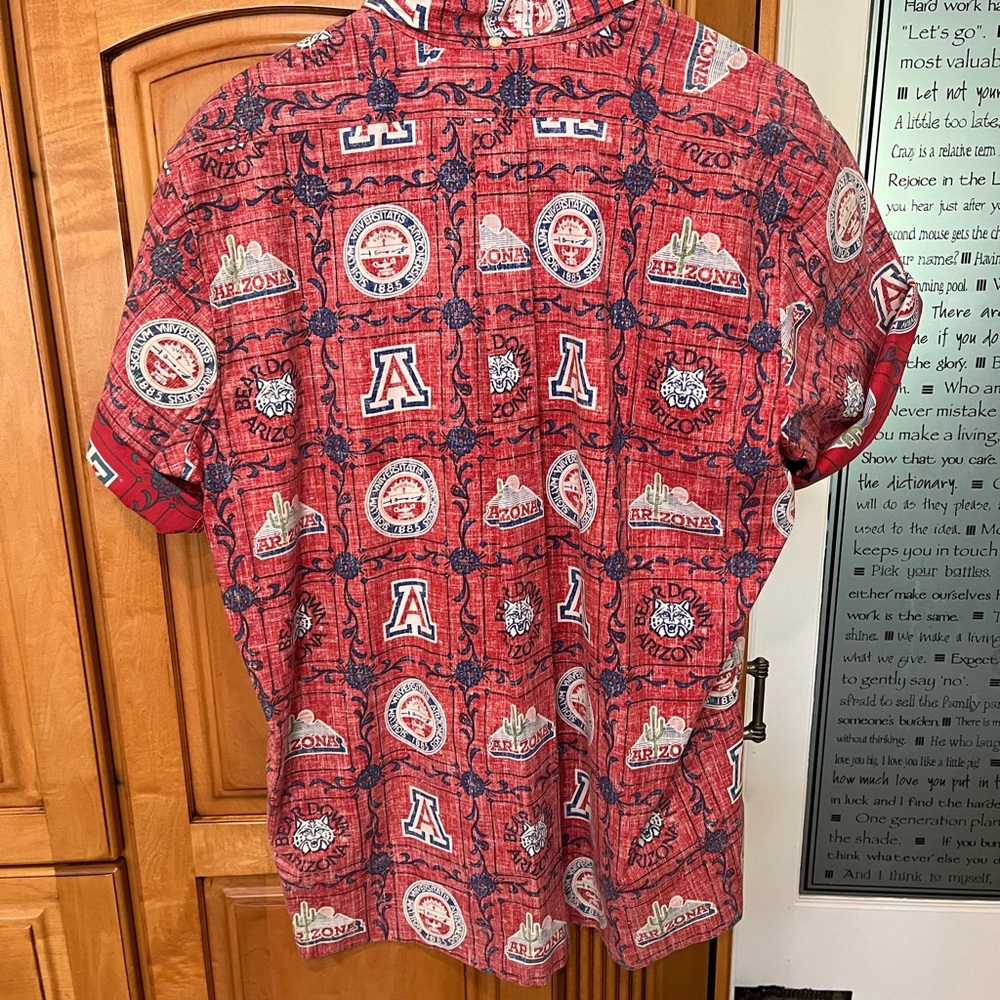 Reyn Spooner men’s XL University of Arizona